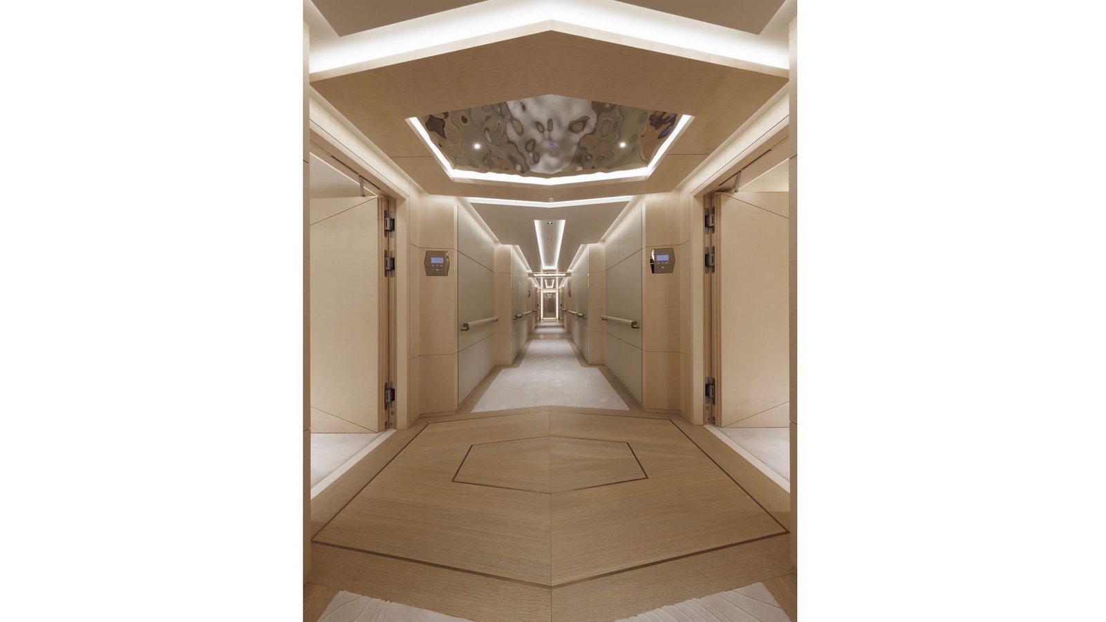 MUST PRESTIGE INTERNATIONAL YACHT BROKER www.mustprestige.com H3 Gigayacht Yachts for sale Yachts à vendre Yates en venta iates à venda 販売中のヨット बिक्री के लिए नौकाएँ 待售游艇 Яхты на продажу Yacht zu verkaufen Yacht in vendita Jachty na sprzedaż 판매 중인 요트 Jacht te koop يخوت للبيع