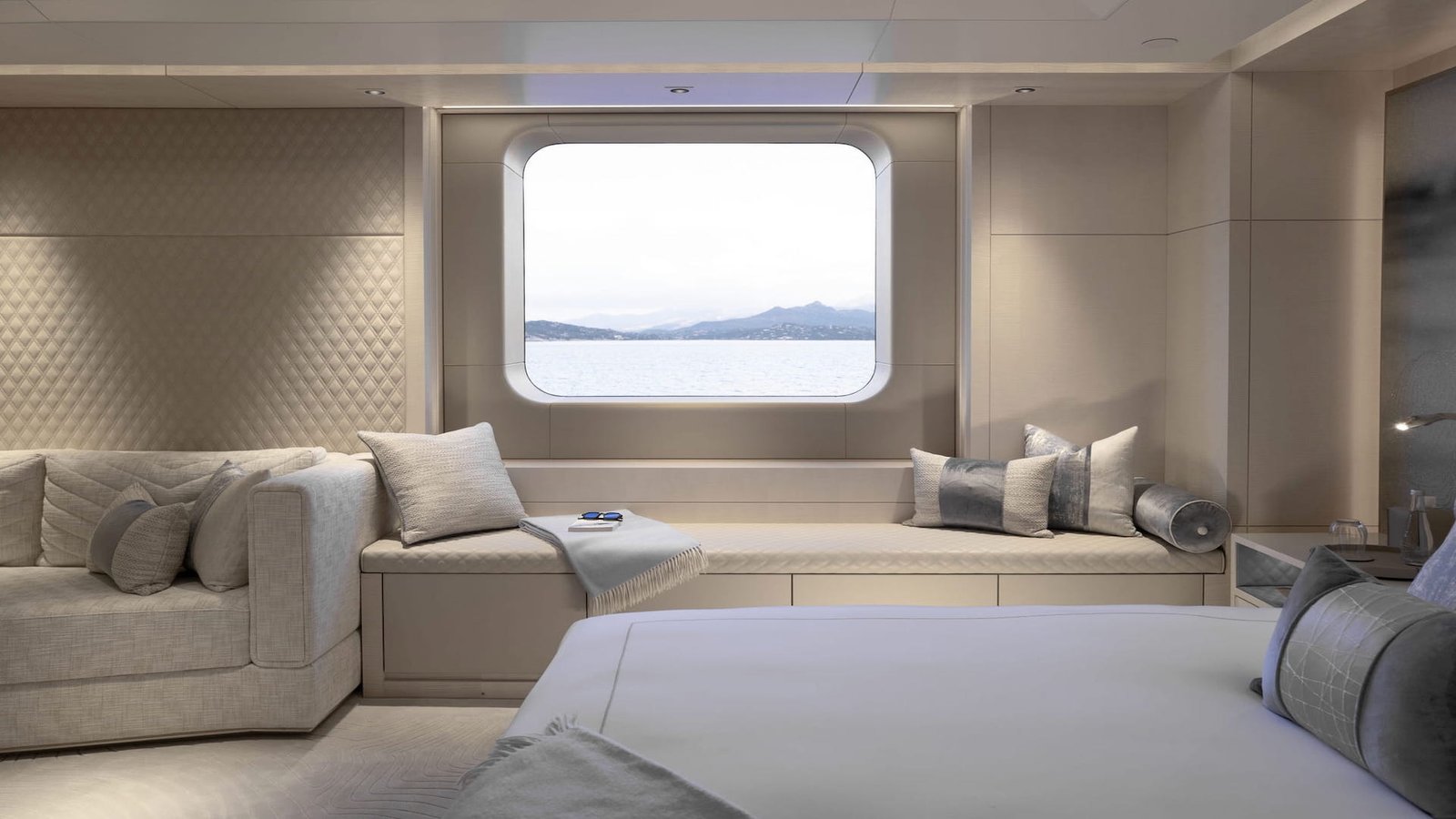 MUST PRESTIGE INTERNATIONAL YACHT BROKER www.mustprestige.com H3 Gigayacht Yachts for sale Yachts à vendre Yates en venta iates à venda 販売中のヨット बिक्री के लिए नौकाएँ 待售游艇 Яхты на продажу Yacht zu verkaufen Yacht in vendita Jachty na sprzedaż 판매 중인 요트 Jacht te koop يخوت للبيع