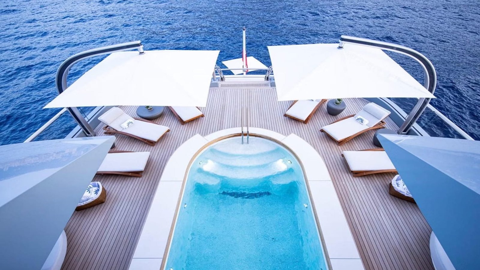 MUST PRESTIGE INTERNATIONAL YACHT BROKER www.mustprestige.com Yachts for sale Yachts à vendre Yates en venta iates à venda 販売中のヨット बिक्री के लिए नौकाएँ 待售游艇 Яхты на продажу Yacht zu verkaufen Yacht in vendita Jachty na sprzedaż 판매 중인 요트 Jacht te koop يخوت للبيع