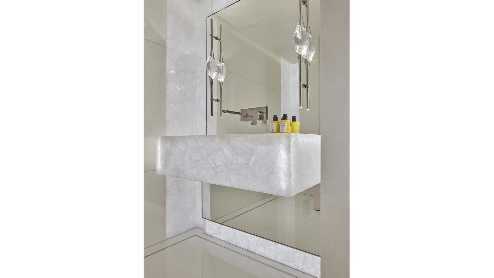 MUST PRESTIGE INTERNATIONAL YACHT BROKER www.mustprestige.com H3 Gigayacht Yachts for sale Yachts à vendre Yates en venta iates à venda 販売中のヨット बिक्री के लिए नौकाएँ 待售游艇 Яхты на продажу Yacht zu verkaufen Yacht in vendita Jachty na sprzedaż 판매 중인 요트 Jacht te koop يخوت للبيع