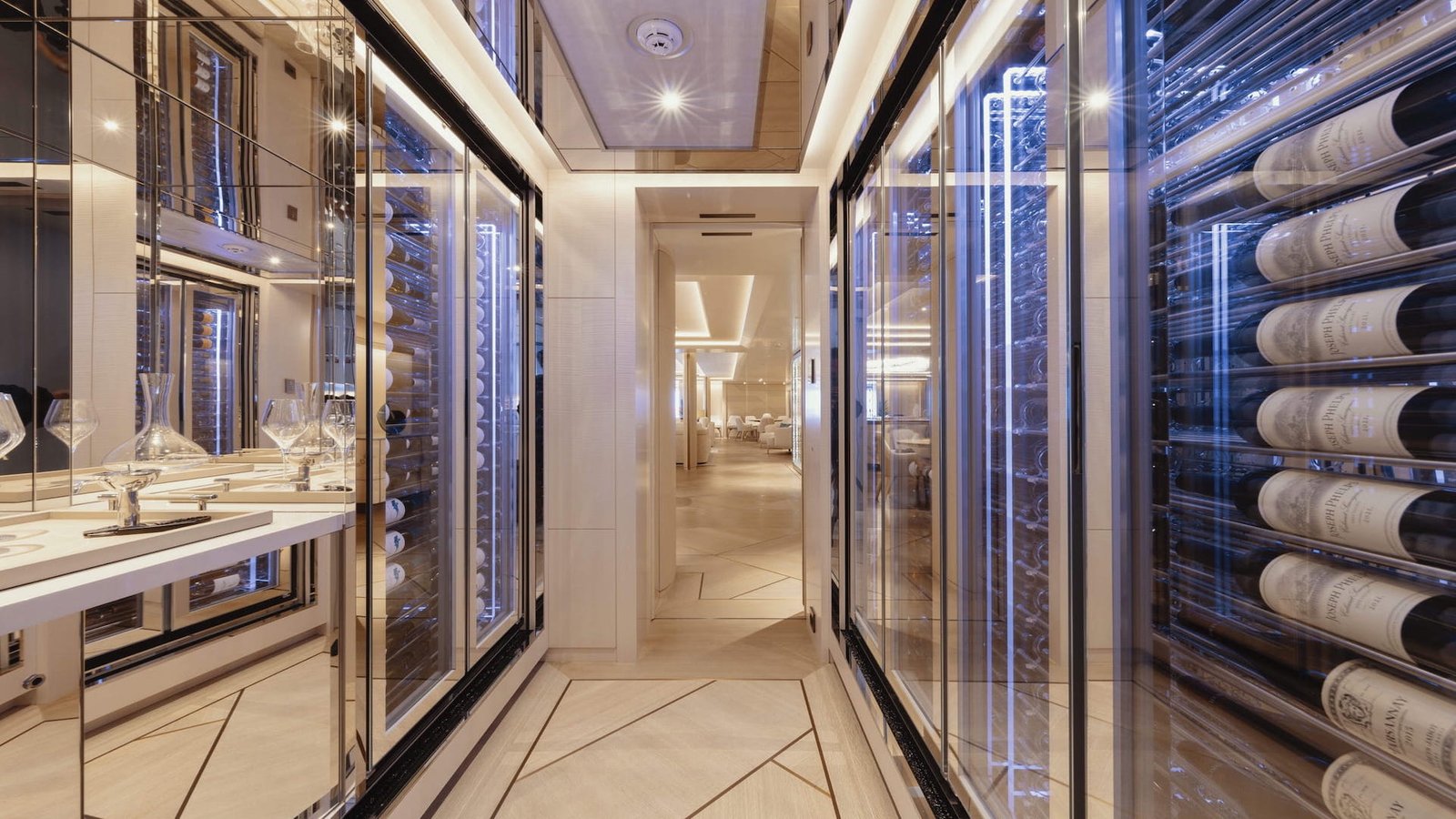 MUST PRESTIGE INTERNATIONAL YACHT BROKER www.mustprestige.com H3 Gigayacht Yachts for sale Yachts à vendre Yates en venta iates à venda 販売中のヨット बिक्री के लिए नौकाएँ 待售游艇 Яхты на продажу Yacht zu verkaufen Yacht in vendita Jachty na sprzedaż 판매 중인 요트 Jacht te koop يخوت للبيع