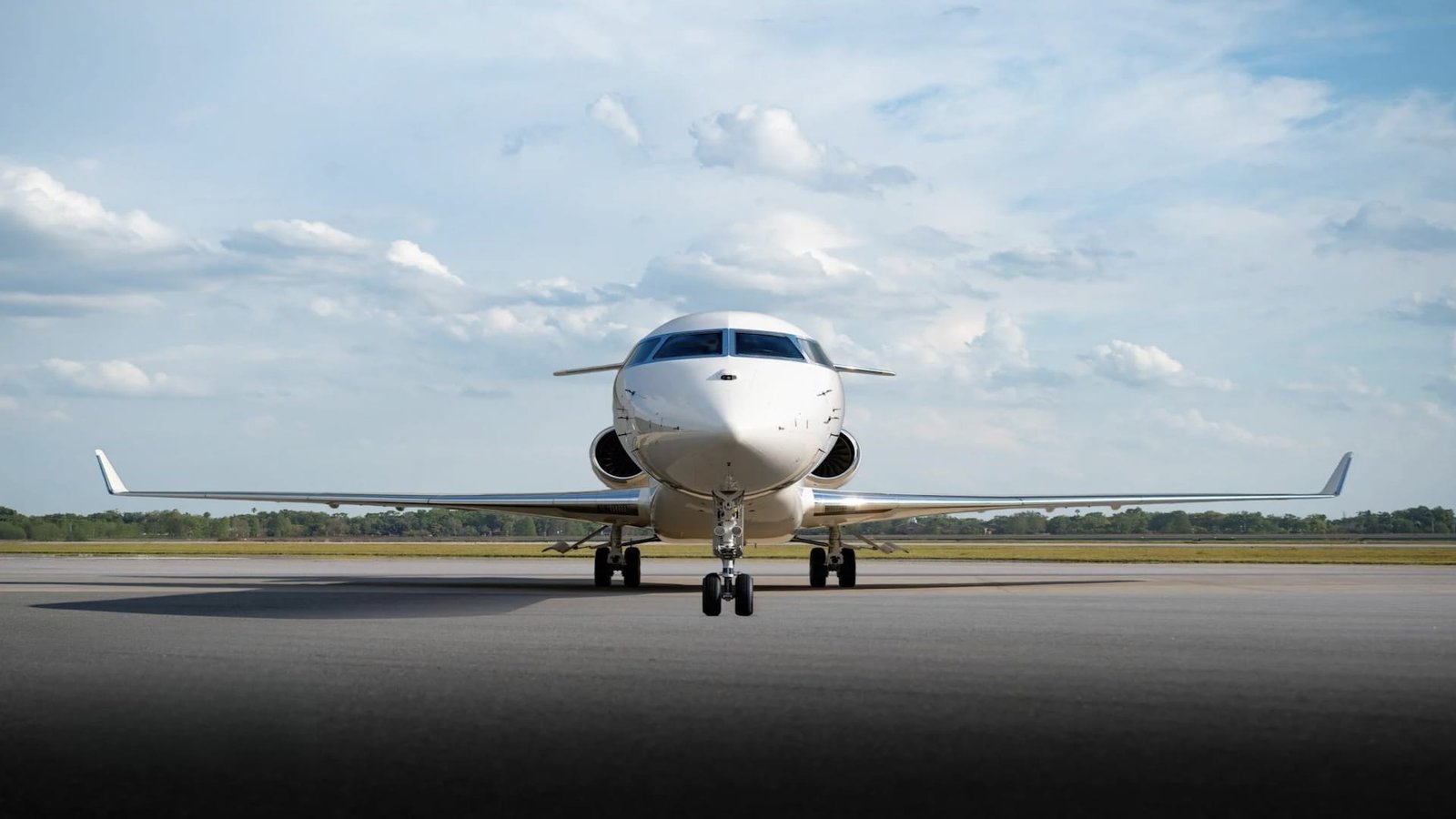 MUST PRESTIGE INTERNATIONAL JET BROKER www.mustprestige.com 2020 BOMBARDIER GLOBAL 7500 Private Jets for sale Jets privés à vendre Aviones y jets privados en venta Jatos particulares à venda プライベートジェットの販売 बिक्री के लिए निजी जेट 私人喷气式飞机出售 Частные самолеты на продажу Privatjets zu verkaufen Jet privati in vendita Prywatne odrzutowce na sprzedaż 개인용 제트기 판매 중 Privéjets te koop طائرات خاصة للبيع