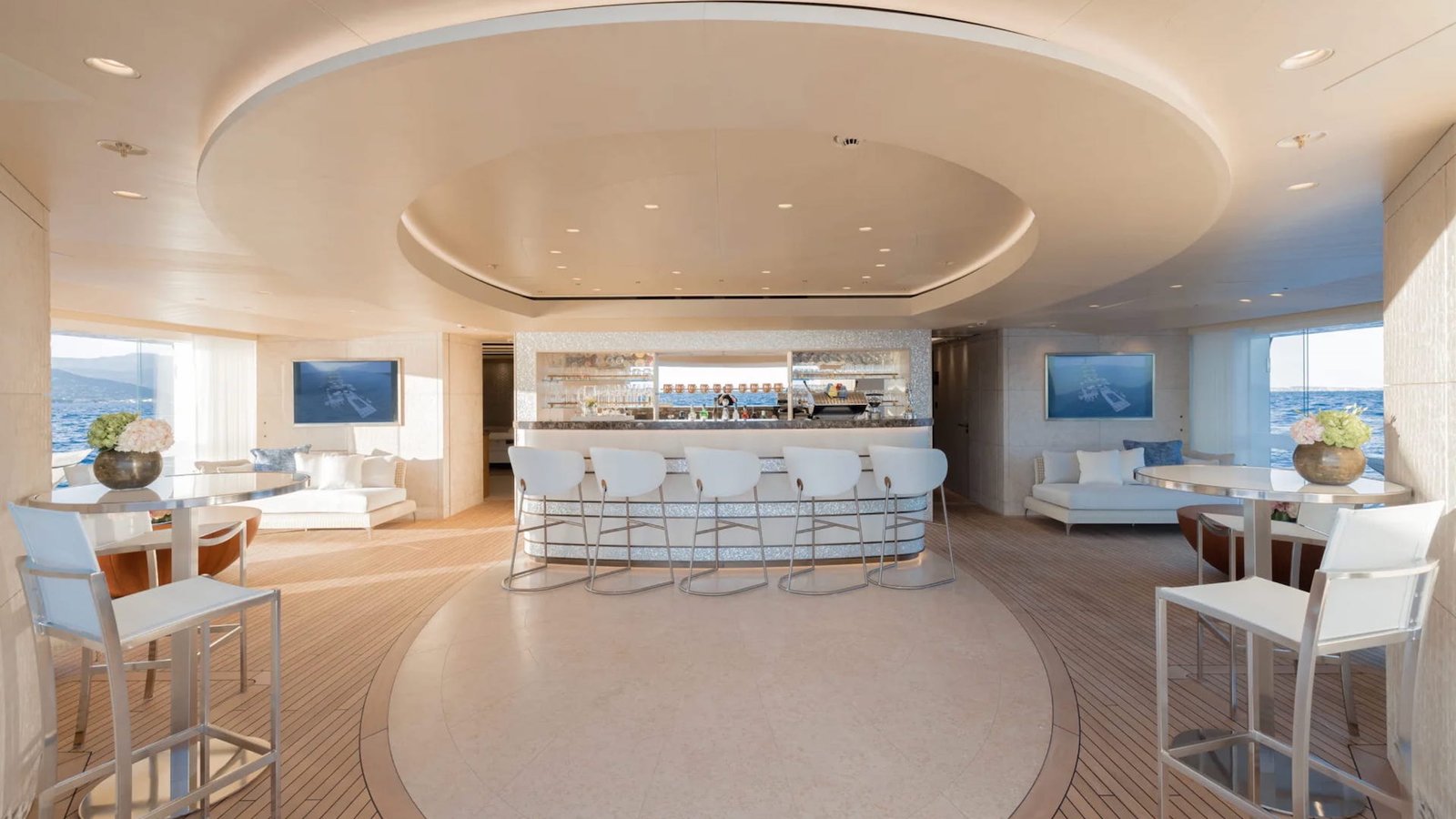 MUST PRESTIGE INTERNATIONAL YACHT BROKER www.mustprestige.com Yachts for sale Yachts à vendre Yates en venta iates à venda 販売中のヨット बिक्री के लिए नौकाएँ 待售游艇 Яхты на продажу Yacht zu verkaufen Yacht in vendita Jachty na sprzedaż 판매 중인 요트 Jacht te koop يخوت للبيع