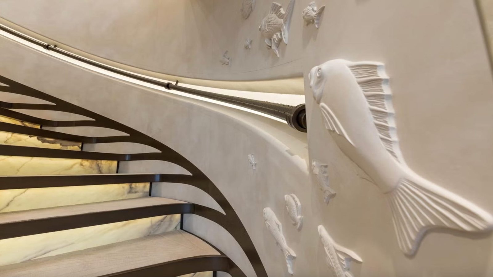 MUST PRESTIGE INTERNATIONAL YACHT BROKER www.mustprestige.com Yachts for sale Yachts à vendre Yates en venta iates à venda 販売中のヨット बिक्री के लिए नौकाएँ 待售游艇 Яхты на продажу Yacht zu verkaufen Yacht in vendita Jachty na sprzedaż 판매 중인 요트 Jacht te koop يخوت للبيع