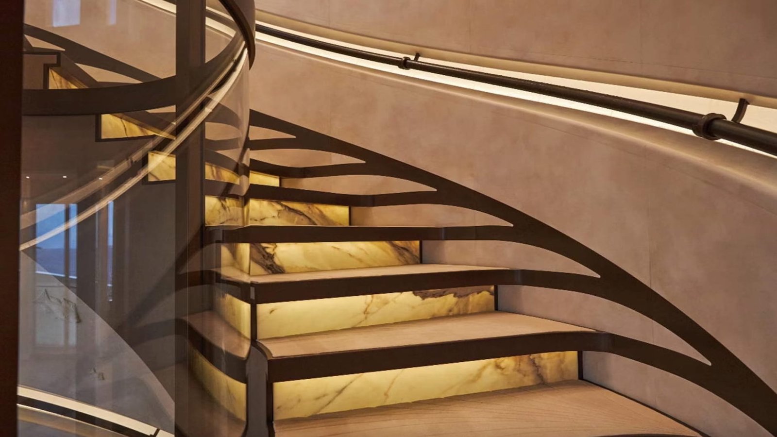 MUST PRESTIGE INTERNATIONAL YACHT BROKER www.mustprestige.com Yachts for sale Yachts à vendre Yates en venta iates à venda 販売中のヨット बिक्री के लिए नौकाएँ 待售游艇 Яхты на продажу Yacht zu verkaufen Yacht in vendita Jachty na sprzedaż 판매 중인 요트 Jacht te koop يخوت للبيع