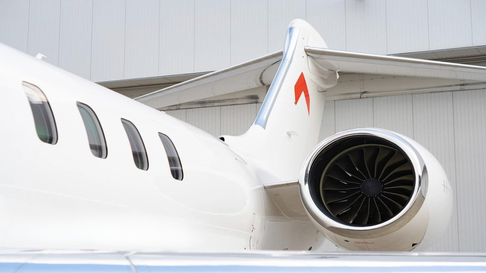 MUST PRESTIGE INTERNATIONAL JET BROKER www.mustprestige.com 2020 BOMBARDIER GLOBAL 7500 Private Jets for sale Jets privés à vendre Aviones y jets privados en venta Jatos particulares à venda プライベートジェットの販売 बिक्री के लिए निजी जेट 私人喷气式飞机出售 Частные самолеты на продажу Privatjets zu verkaufen Jet privati in vendita Prywatne odrzutowce na sprzedaż 개인용 제트기 판매 중 Privéjets te koop طائرات خاصة للبيع