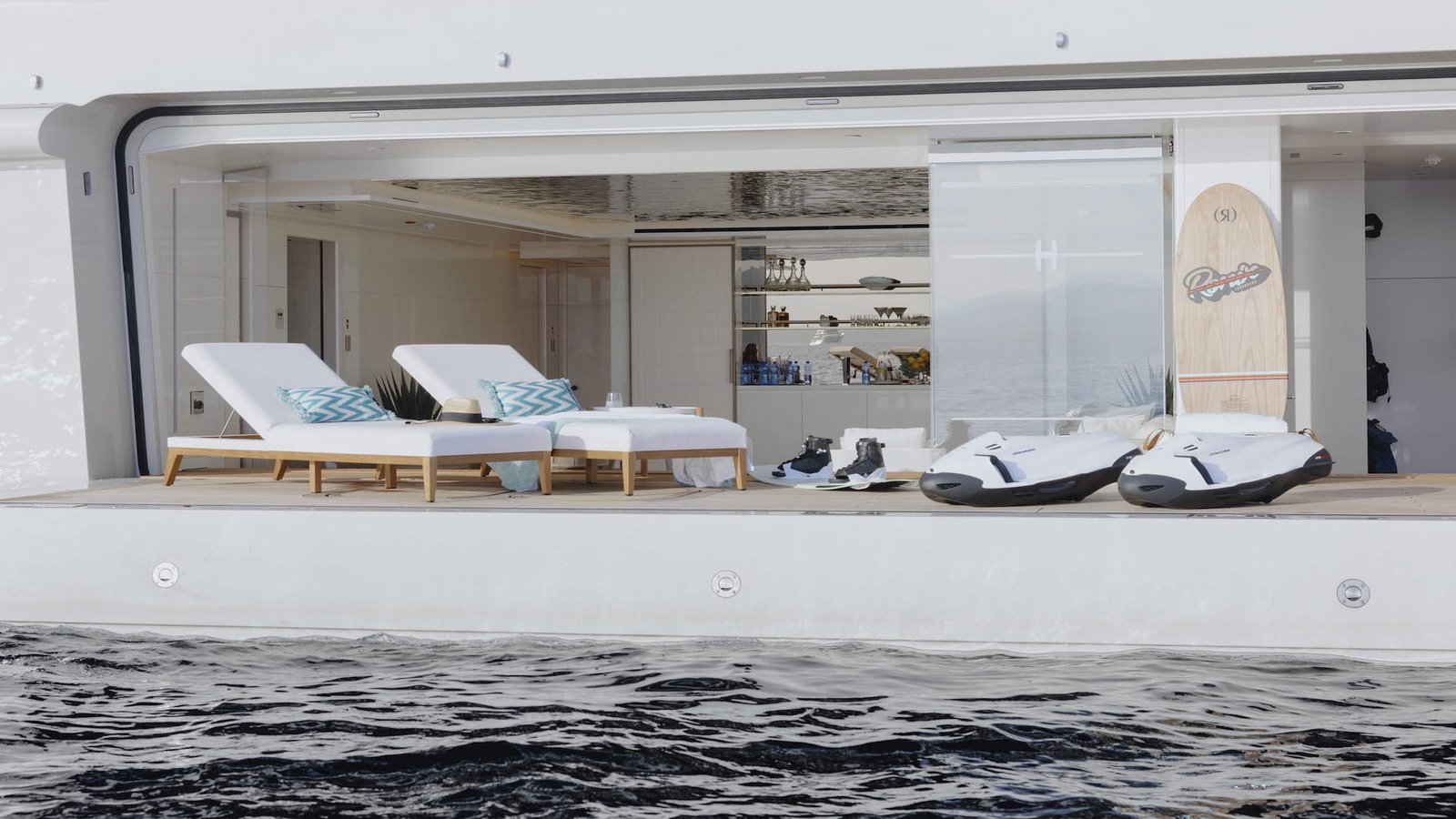 MUST PRESTIGE INTERNATIONAL YACHT BROKER www.mustprestige.com H3 Gigayacht Yachts for sale Yachts à vendre Yates en venta iates à venda 販売中のヨット बिक्री के लिए नौकाएँ 待售游艇 Яхты на продажу Yacht zu verkaufen Yacht in vendita Jachty na sprzedaż 판매 중인 요트 Jacht te koop يخوت للبيع