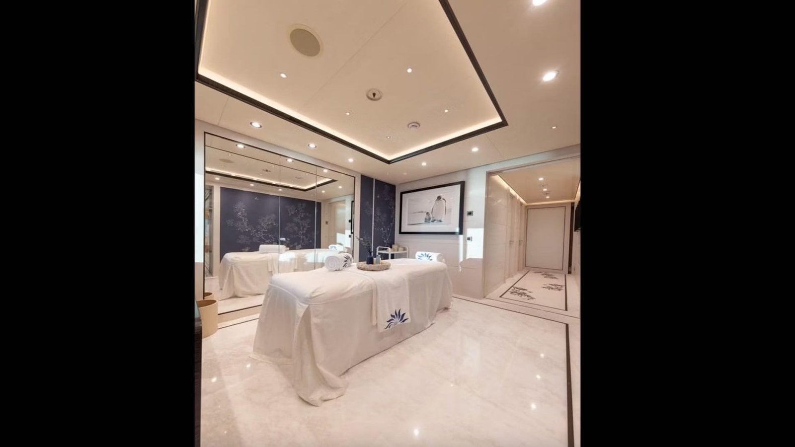 MUST PRESTIGE INTERNATIONAL YACHT BROKER www.mustprestige.com Yachts for sale Yachts à vendre Yates en venta iates à venda 販売中のヨット बिक्री के लिए नौकाएँ 待售游艇 Яхты на продажу Yacht zu verkaufen Yacht in vendita Jachty na sprzedaż 판매 중인 요트 Jacht te koop يخوت للبيع