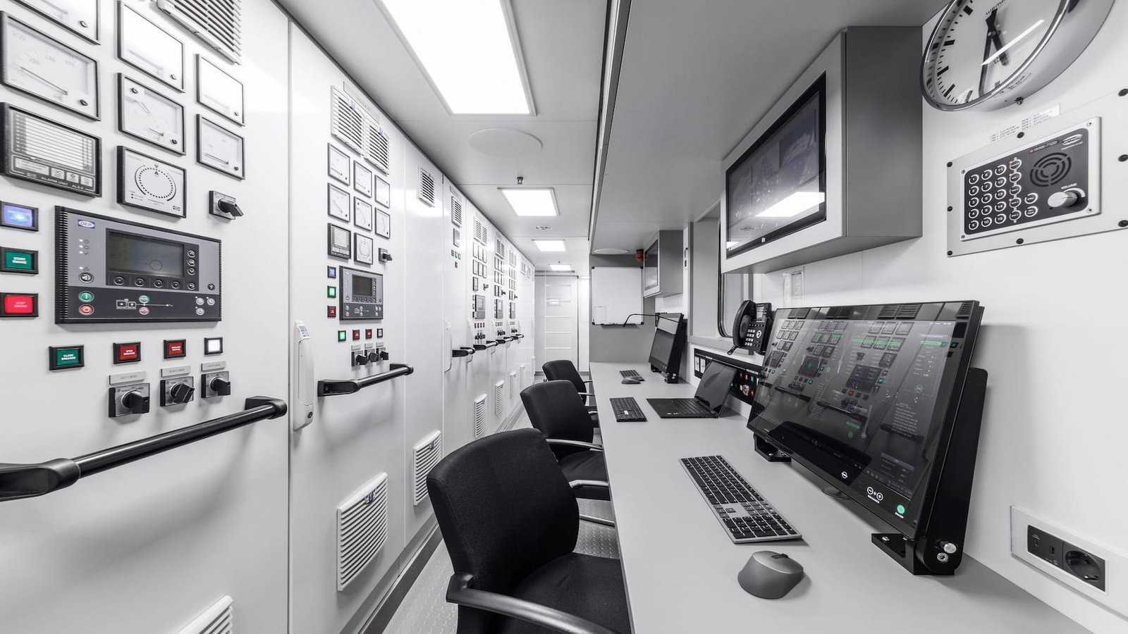 MUST PRESTIGE INTERNATIONAL YACHT BROKER www.mustprestige.com H3 Gigayacht Yachts for sale Yachts à vendre Yates en venta iates à venda 販売中のヨット बिक्री के लिए नौकाएँ 待售游艇 Яхты на продажу Yacht zu verkaufen Yacht in vendita Jachty na sprzedaż 판매 중인 요트 Jacht te koop يخوت للبيع