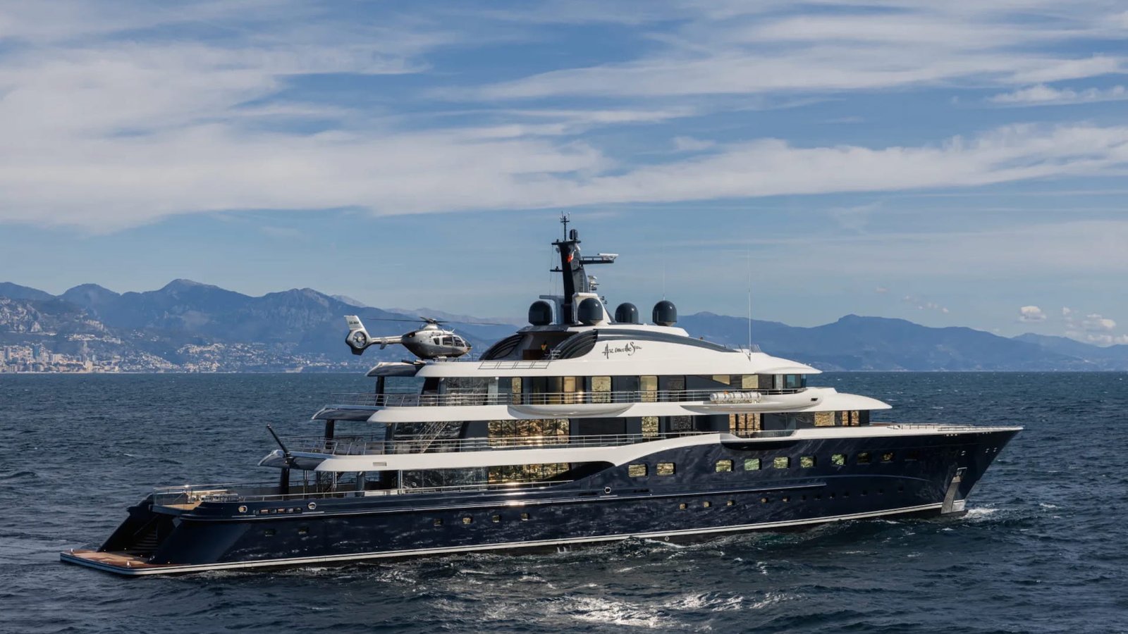 MUST PRESTIGE INTERNATIONAL YACHT BROKER www.mustprestige.com Yachts for sale Yachts à vendre Yates en venta iates à venda 販売中のヨット बिक्री के लिए नौकाएँ 待售游艇 Яхты на продажу Yacht zu verkaufen Yacht in vendita Jachty na sprzedaż 판매 중인 요트 Jacht te koop يخوت للبيع