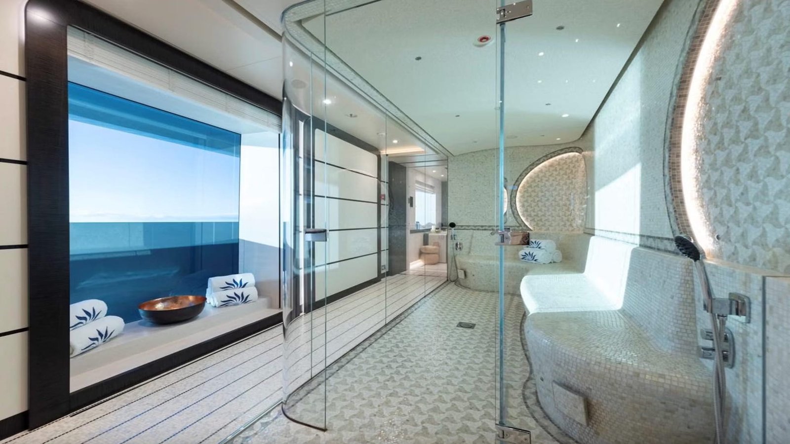 MUST PRESTIGE INTERNATIONAL YACHT BROKER www.mustprestige.com Yachts for sale Yachts à vendre Yates en venta iates à venda 販売中のヨット बिक्री के लिए नौकाएँ 待售游艇 Яхты на продажу Yacht zu verkaufen Yacht in vendita Jachty na sprzedaż 판매 중인 요트 Jacht te koop يخوت للبيع