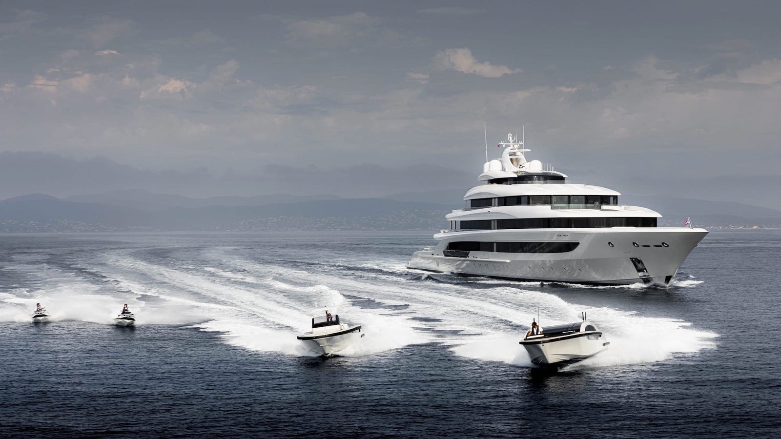 MUST PRESTIGE INTERNATIONAL YACHT BROKER www.mustprestige.com H3 Gigayacht Yachts for sale Yachts à vendre Yates en venta iates à venda 販売中のヨット बिक्री के लिए नौकाएँ 待售游艇 Яхты на продажу Yacht zu verkaufen Yacht in vendita Jachty na sprzedaż 판매 중인 요트 Jacht te koop يخوت للبيع