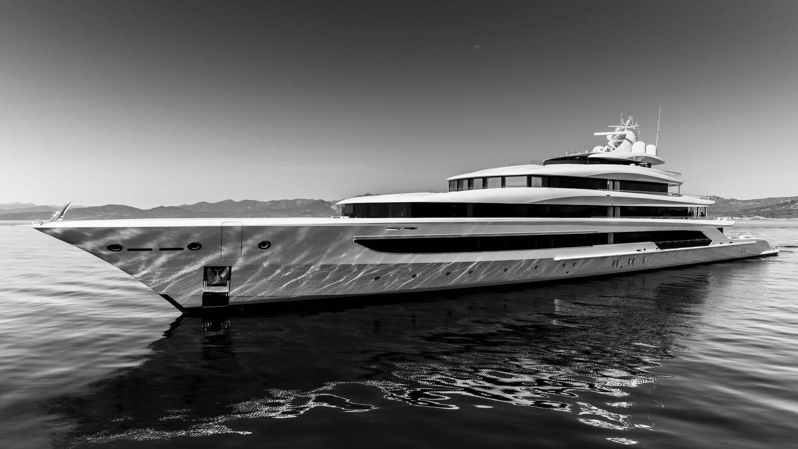 MUST PRESTIGE INTERNATIONAL YACHT BROKER www.mustprestige.com H3 Gigayacht Yachts for sale Yachts à vendre Yates en venta iates à venda 販売中のヨット बिक्री के लिए नौकाएँ 待售游艇 Яхты на продажу Yacht zu verkaufen Yacht in vendita Jachty na sprzedaż 판매 중인 요트 Jacht te koop يخوت للبيع