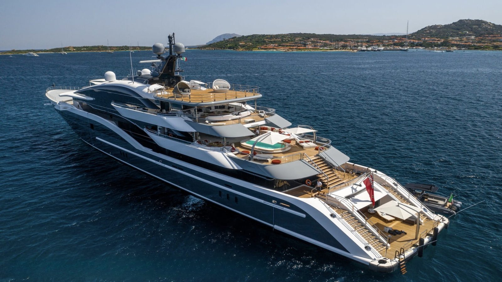 MUST PRESTIGE INTERNATIONAL YACHT BROKER www.mustprestige.com Yachts for sale Yachts à vendre Yates en venta iates à venda 販売中のヨット बिक्री के लिए नौकाएँ 待售游艇 Яхты на продажу Yacht zu verkaufen Yacht in vendita Jachty na sprzedaż 판매 중인 요트 Jacht te koop يخوت للبيع