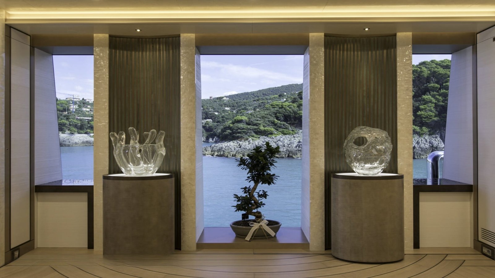 MUST PRESTIGE INTERNATIONAL YACHT BROKER www.mustprestige.com Yachts for sale Yachts à vendre Yates en venta iates à venda 販売中のヨット बिक्री के लिए नौकाएँ 待售游艇 Яхты на продажу Yacht zu verkaufen Yacht in vendita Jachty na sprzedaż 판매 중인 요트 Jacht te koop يخوت للبيع