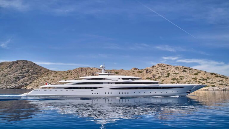 MUST PRESTIGE INTERNATIONAL YACHT BROKER www.mustprestige.com OPTASIA MEGAYACHT Superyacht yacht for sale Yachts for sale Yachts à vendre Yates en venta iates à venda 販売中のヨット बिक्री के लिए नौकाएँ 待售游艇 Яхты на продажу Yacht zu verkaufen Yacht in vendita Jachty na sprzedaż 판매 중인 요트 Jacht te koop يخوت للبيع