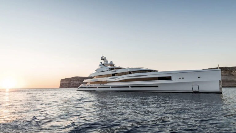 MUST PRESTIGE INTERNATIONAL YACHT BROKER www.mustprestige.com MAR GIGAYACHT Superyacht yacht for sale Yachts for sale Yachts à vendre Yates en venta iates à venda 販売中のヨット बिक्री के लिए नौकाएँ 待售游艇 Яхты на продажу Yacht zu verkaufen Yacht in vendita Jachty na sprzedaż 판매 중인 요트 Jacht te koop يخوت للبيع