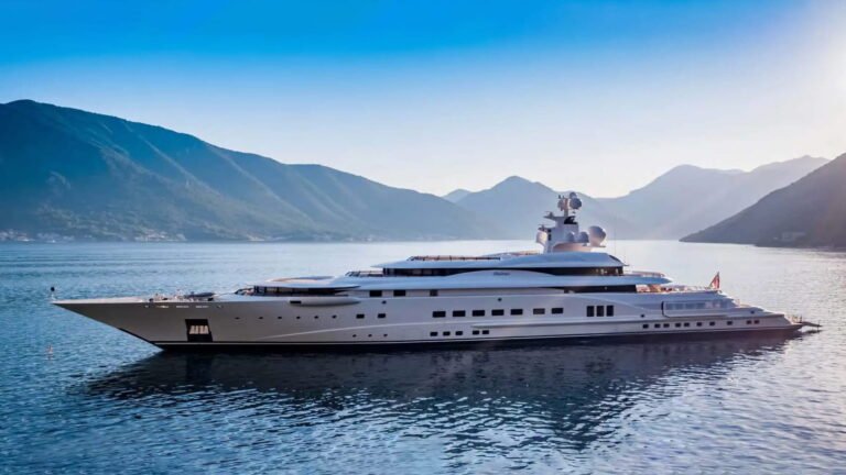 MUST PRESTIGE INTERNATIONAL YACHT BROKER www.mustprestige.com PELORUS GIGAYACHT yacht for sale Yachts for sale Yachts à vendre Yates en venta iates à venda 販売中のヨット बिक्री के लिए नौकाएँ 待售游艇 Яхты на продажу Yacht zu verkaufen Yacht in vendita Jachty na sprzedaż 판매 중인 요트 Jacht te koop يخوت للبيع