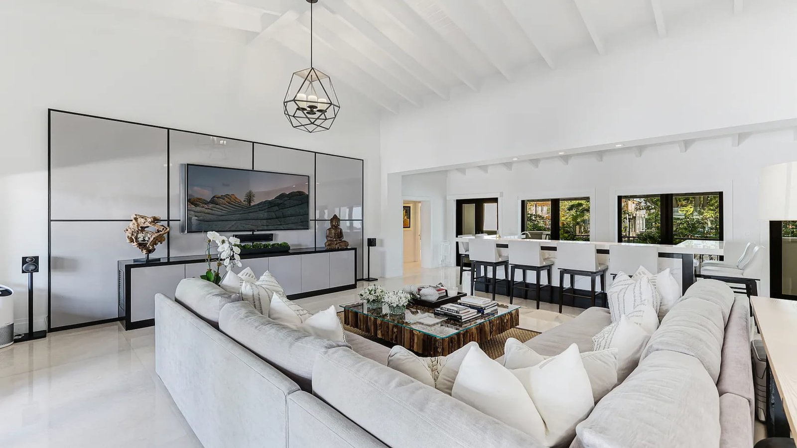 MUST PRESTIGE INTERNATIONAL Luxury Real Estate Homes for Sale in Miami Coral Gables Florida United States immobilier de luxe inmobiliaria de lujo imóveis de luxo 高級不動産 マイアミ・デルレイビーチ フロリダ州 アメリカ合衆国 फ्लोरिडा मियामी डेलरे बीच लक्जरी अचल संपत्ति 美国佛罗里达州迈阿密德尔雷海滩的豪华房地产 Элитная недвижимость Майами Делрей-Бич Флорида США Luxe onroerend goed te koop in Miami Coral Gables, Florida, Verenigde Staten Luxusimmobilien zum Verkauf in Miami Coral Gables, Florida, Vereinigte Staaten Immobili di lusso in vendita a Miami Coral Gables, Florida, Stati Uniti Luksusowe nieruchomości na sprzedaż w Miami Coral Gables na Florydzie w Stanach Zjednoczonych 미국 플로리다주 마이애미 코럴 게이블스 고급 부동산 매물 عقارات فاخرة للبيع في ميامي كورال غابلز فلوريدا الولايات المتحدة الأمريكية