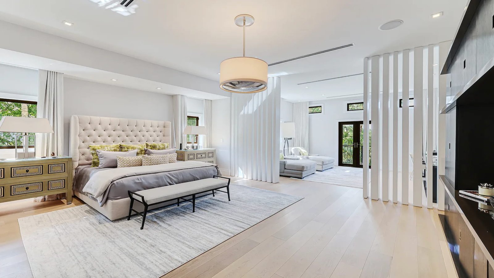 MUST PRESTIGE INTERNATIONAL Luxury Real Estate Homes for Sale in Miami Coral Gables Florida United States immobilier de luxe inmobiliaria de lujo imóveis de luxo 高級不動産 マイアミ・デルレイビーチ フロリダ州 アメリカ合衆国 फ्लोरिडा मियामी डेलरे बीच लक्जरी अचल संपत्ति 美国佛罗里达州迈阿密德尔雷海滩的豪华房地产 Элитная недвижимость Майами Делрей-Бич Флорида США Luxe onroerend goed te koop in Miami Coral Gables, Florida, Verenigde Staten Luxusimmobilien zum Verkauf in Miami Coral Gables, Florida, Vereinigte Staaten Immobili di lusso in vendita a Miami Coral Gables, Florida, Stati Uniti Luksusowe nieruchomości na sprzedaż w Miami Coral Gables na Florydzie w Stanach Zjednoczonych 미국 플로리다주 마이애미 코럴 게이블스 고급 부동산 매물 عقارات فاخرة للبيع في ميامي كورال غابلز فلوريدا الولايات المتحدة الأمريكية