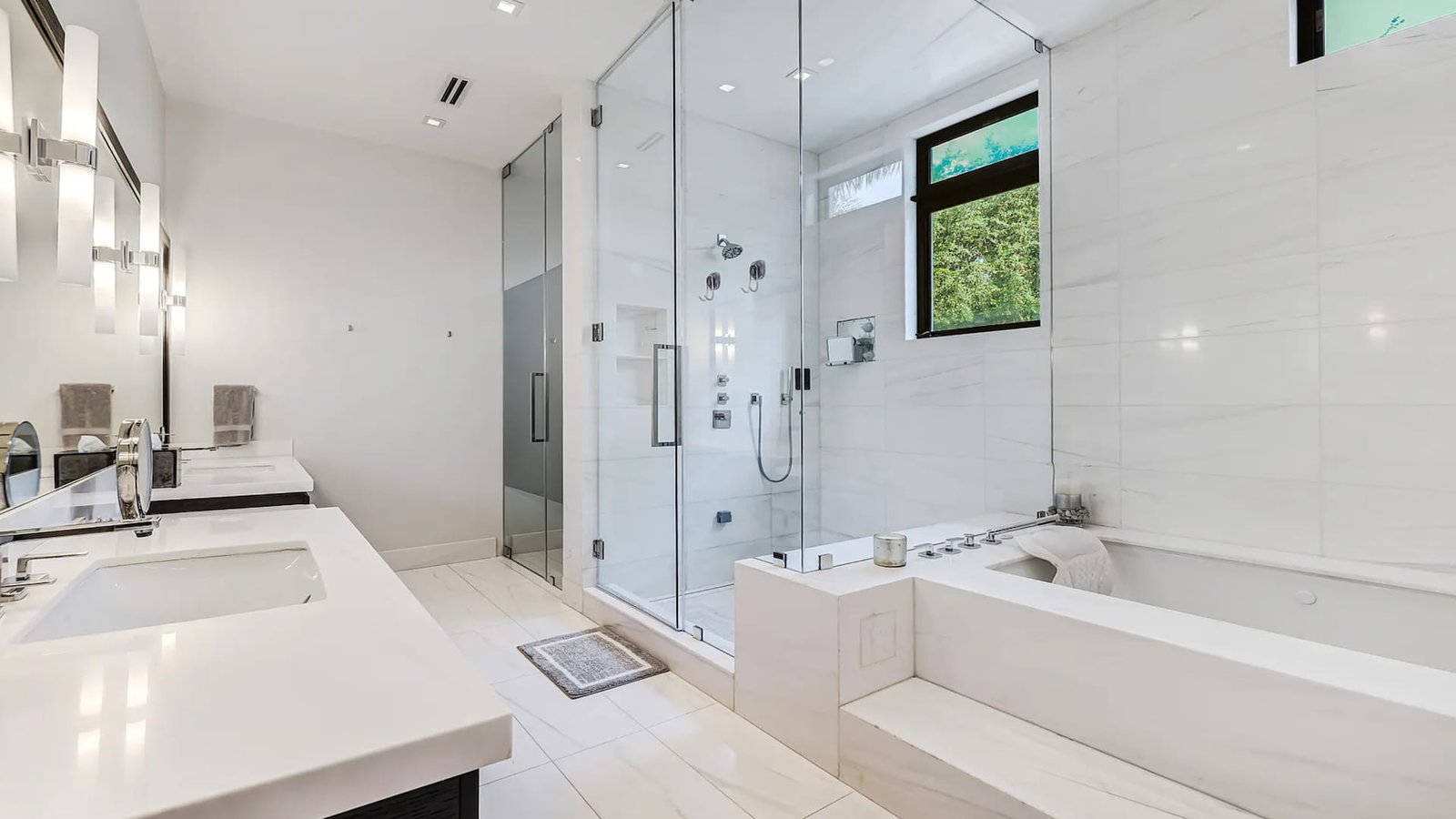 MUST PRESTIGE INTERNATIONAL Luxury Real Estate Homes for Sale in Miami Coral Gables Florida United States immobilier de luxe inmobiliaria de lujo imóveis de luxo 高級不動産 マイアミ・デルレイビーチ フロリダ州 アメリカ合衆国 फ्लोरिडा मियामी डेलरे बीच लक्जरी अचल संपत्ति 美国佛罗里达州迈阿密德尔雷海滩的豪华房地产 Элитная недвижимость Майами Делрей-Бич Флорида США Luxe onroerend goed te koop in Miami Coral Gables, Florida, Verenigde Staten Luxusimmobilien zum Verkauf in Miami Coral Gables, Florida, Vereinigte Staaten Immobili di lusso in vendita a Miami Coral Gables, Florida, Stati Uniti Luksusowe nieruchomości na sprzedaż w Miami Coral Gables na Florydzie w Stanach Zjednoczonych 미국 플로리다주 마이애미 코럴 게이블스 고급 부동산 매물 عقارات فاخرة للبيع في ميامي كورال غابلز فلوريدا الولايات المتحدة الأمريكية