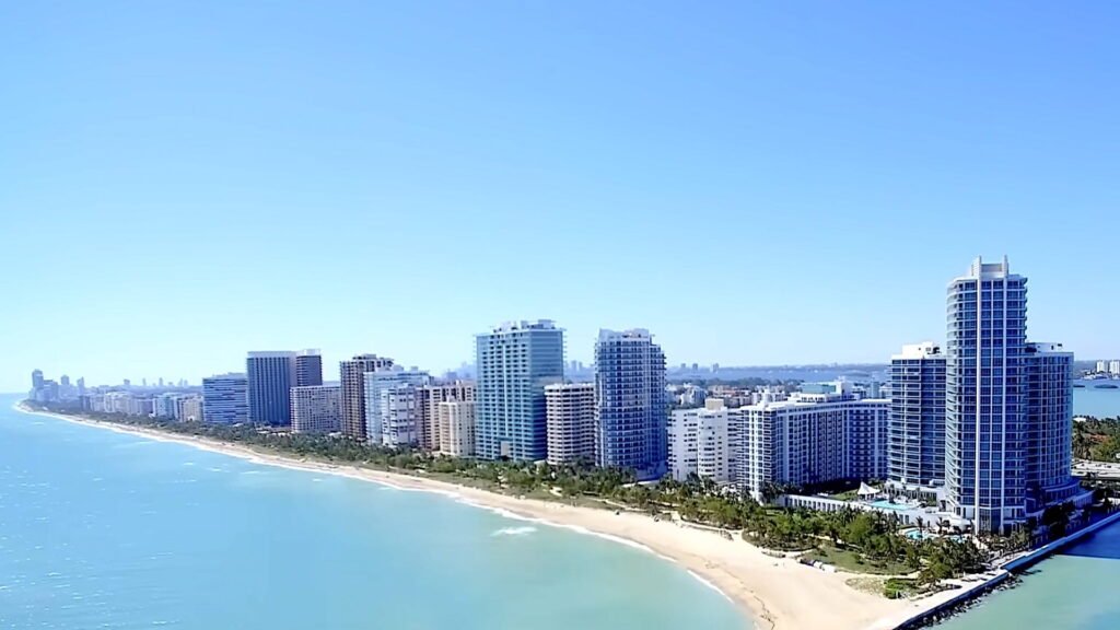 BAL HARBOUR Miami Homes for Sale by MUST PRESTIGE MIAMI REAL ESTATE www.mustprestige.com