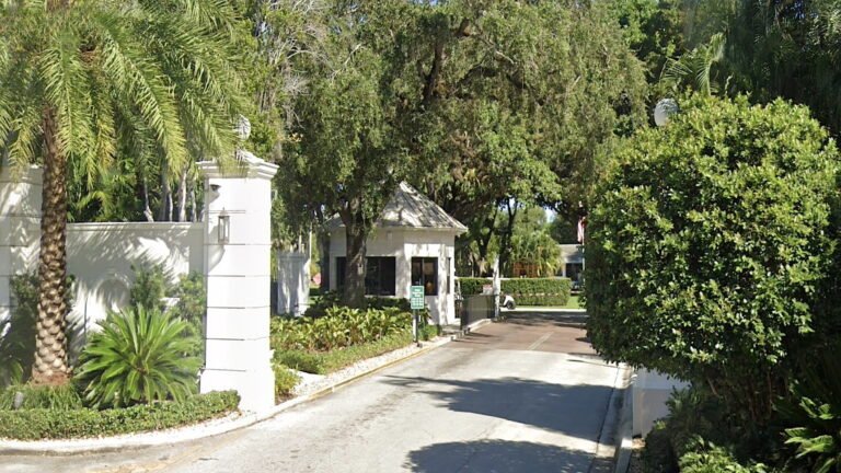 BAY POINT Miami Homes for Sale by MUST PRESTIGE MIAMI REAL ESTATE www.mustprestige.com