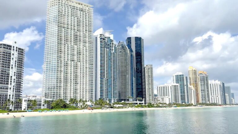 SUNNY ISLES BEACH Homes for Sale by MUST PRESTIGE MIAMI REAL ESTATE www.mustprestige.com