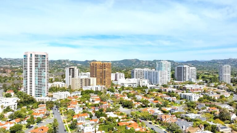 Westwood Los Angeles Homes for Sale MUST PRESTIGE REAL ESTATE www.mustprestige.com