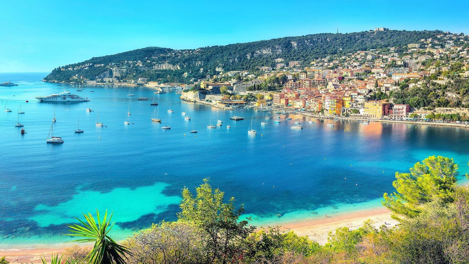 French Riviera Luxury Villas & Homes for Sale by MUST PRESTIGE REAL ESTATE www.mustprestige.com